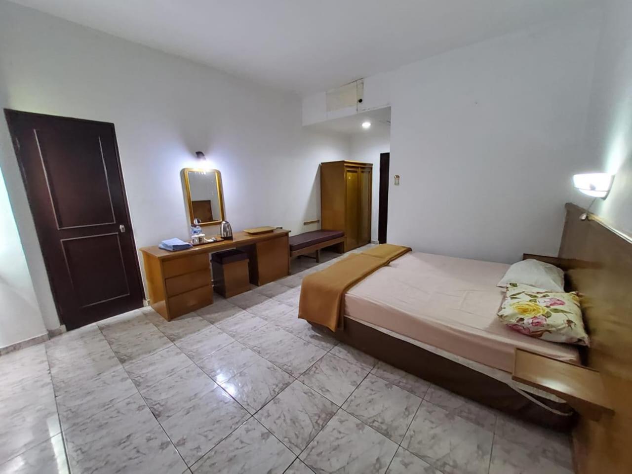 Hotel Kumala Samudra Cikakak Εξωτερικό φωτογραφία