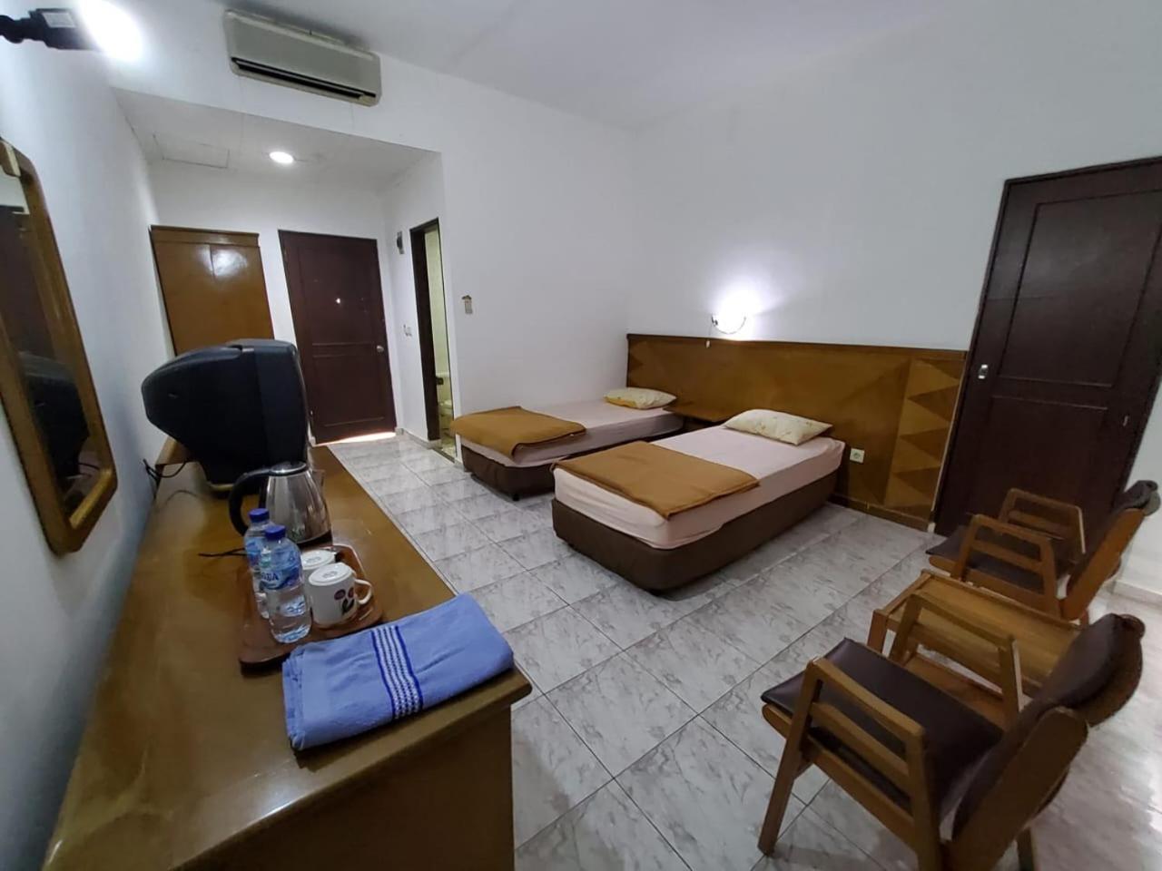 Hotel Kumala Samudra Cikakak Εξωτερικό φωτογραφία